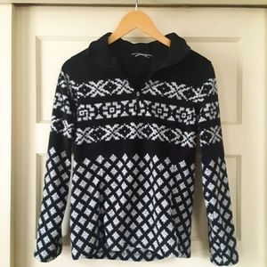 Patterned fleece pull over